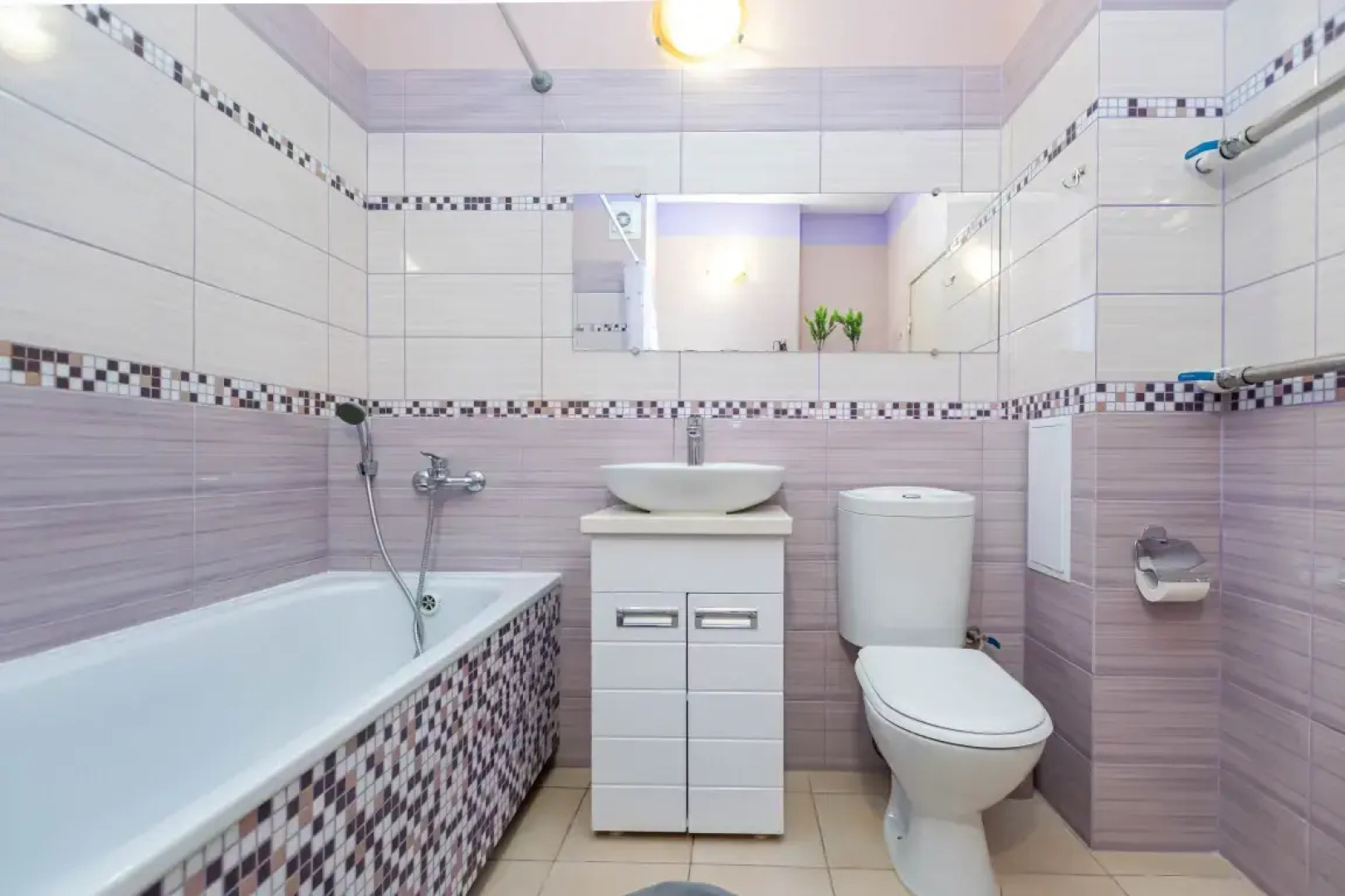 Апартаменты Cosmos Apart на Революции 48 Б (2)