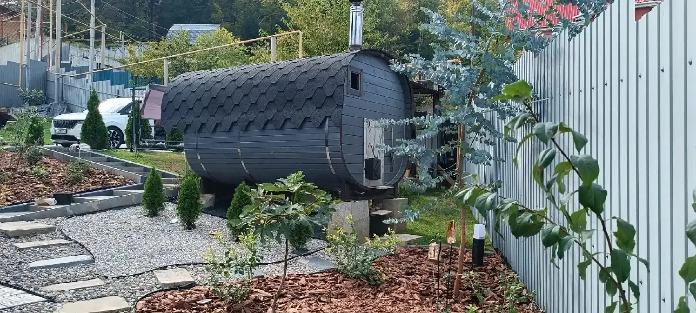 Частный Дом с Бассейном Мансардой и Видом на Горы