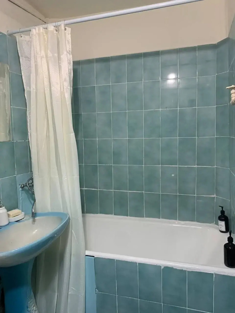 Квартира Двухкомнатная возле ЖД и ФСК