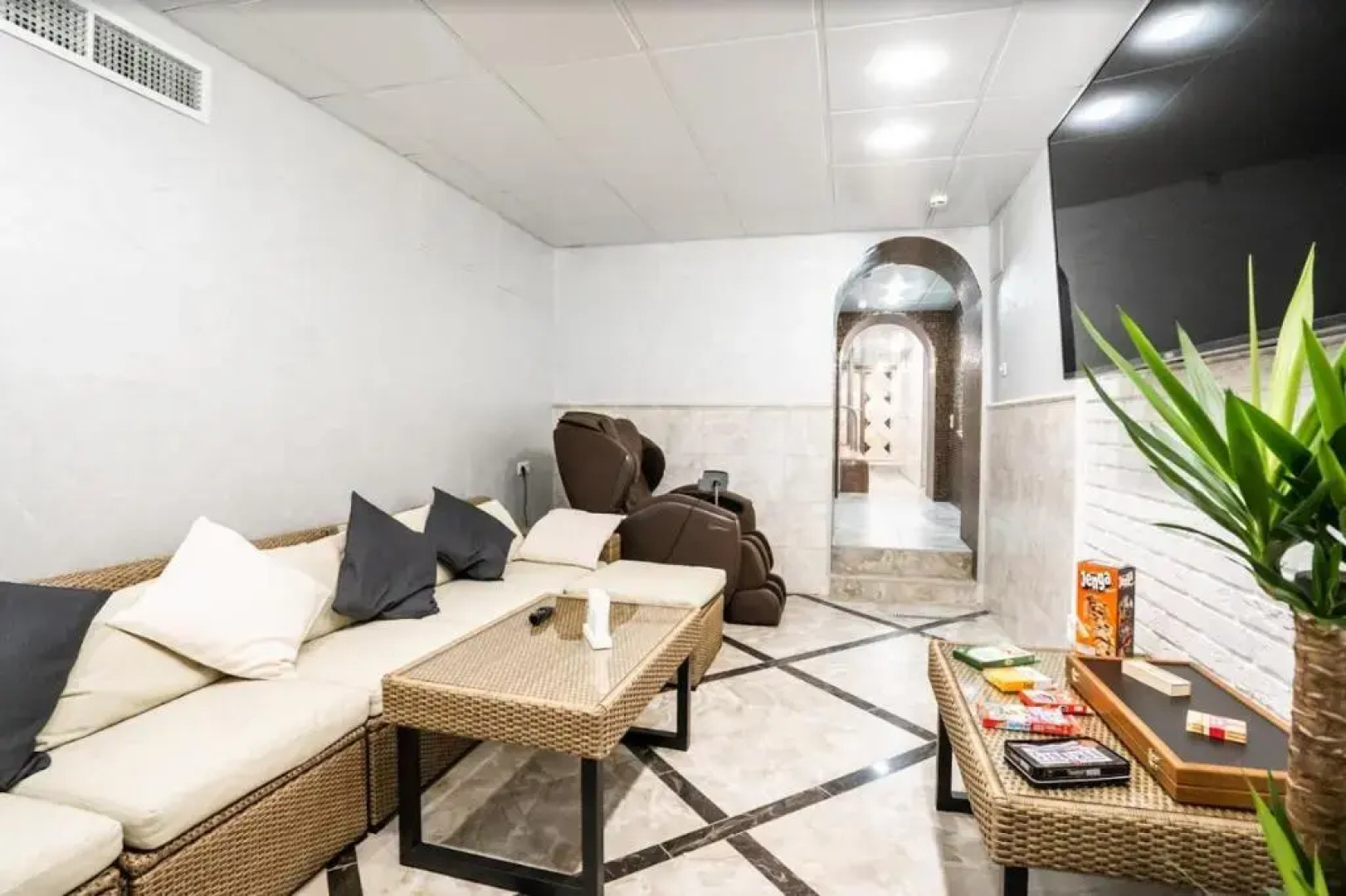 Отель Guest House 16/8