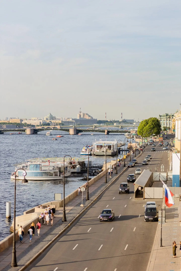 Апартаменты a.m. Rooms Neva Balcony (Angliyskaya Naberezhnaya)