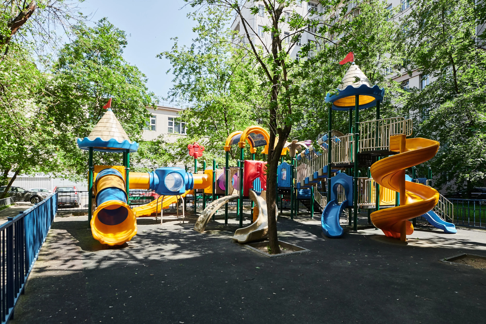Квартира GM Apartments Стильная Трехкомнатная в Доме на Набережной