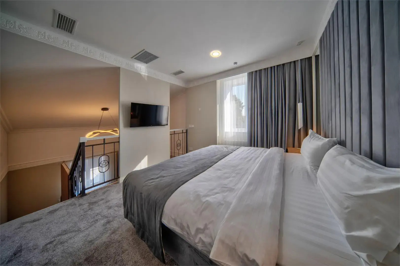 Хатти Апарт