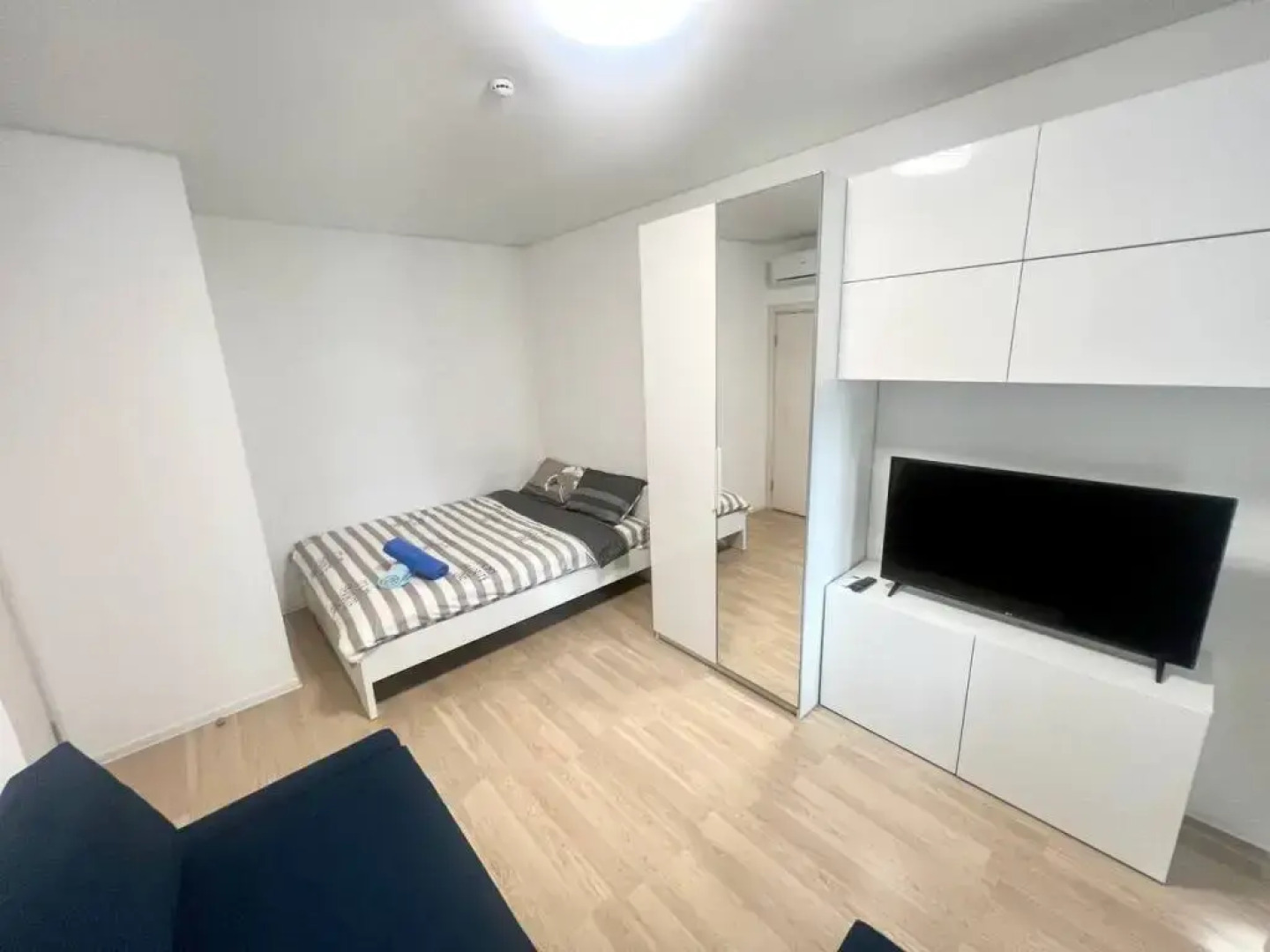 Квартира Art Life Apartment Orange Park 1