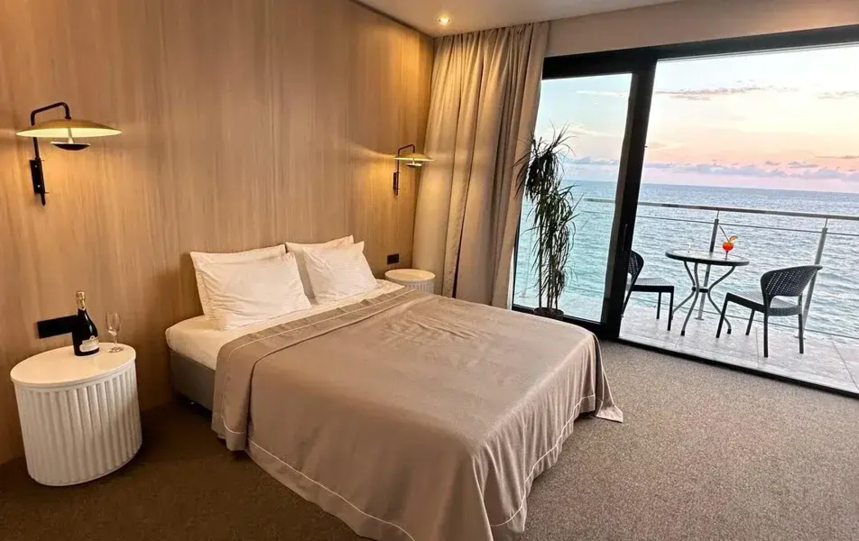 Отель Изумруд