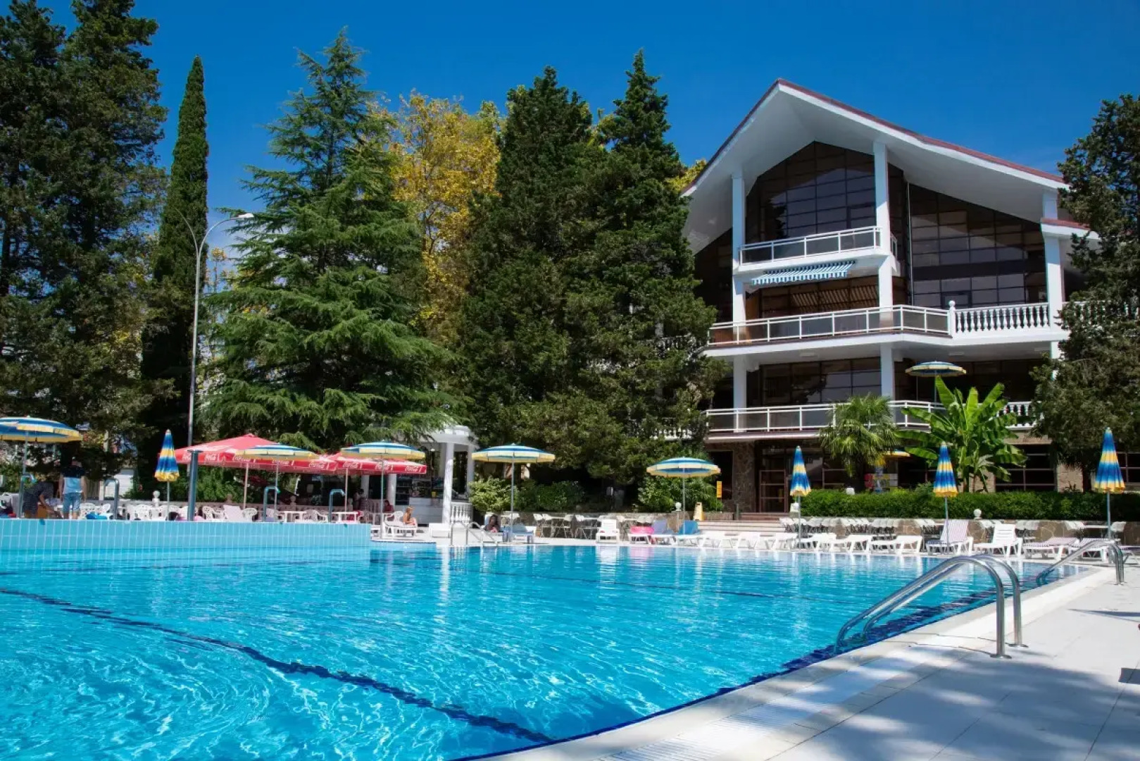 Курортный отель Ателика Сокол