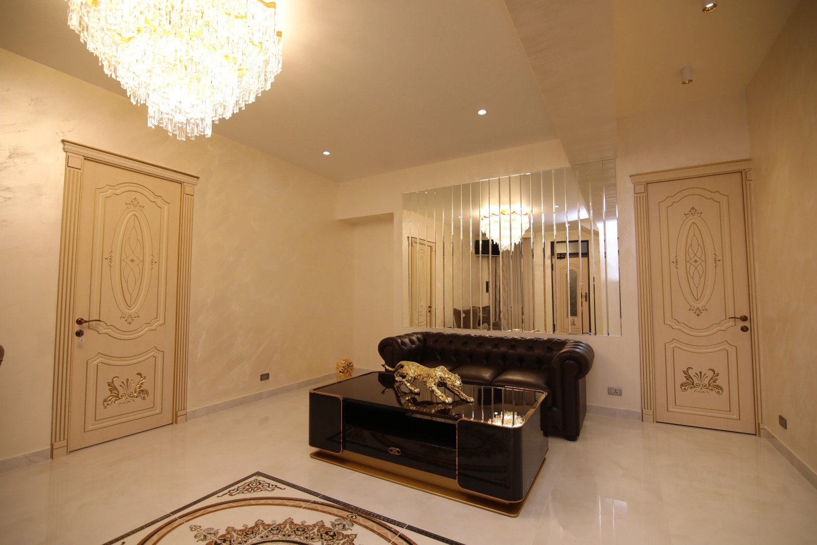 Отель Louvre Home