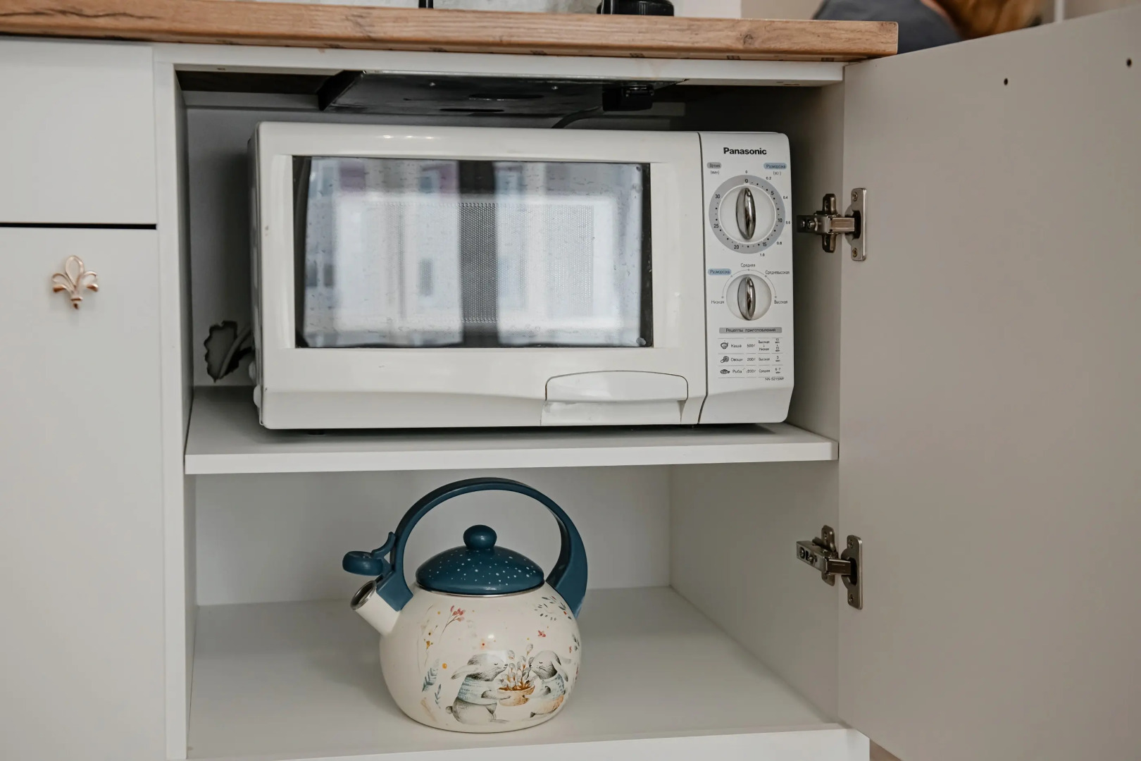 Апартаменты Студия у Станции Метро Грушевка