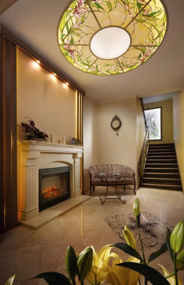 Отель Клевер