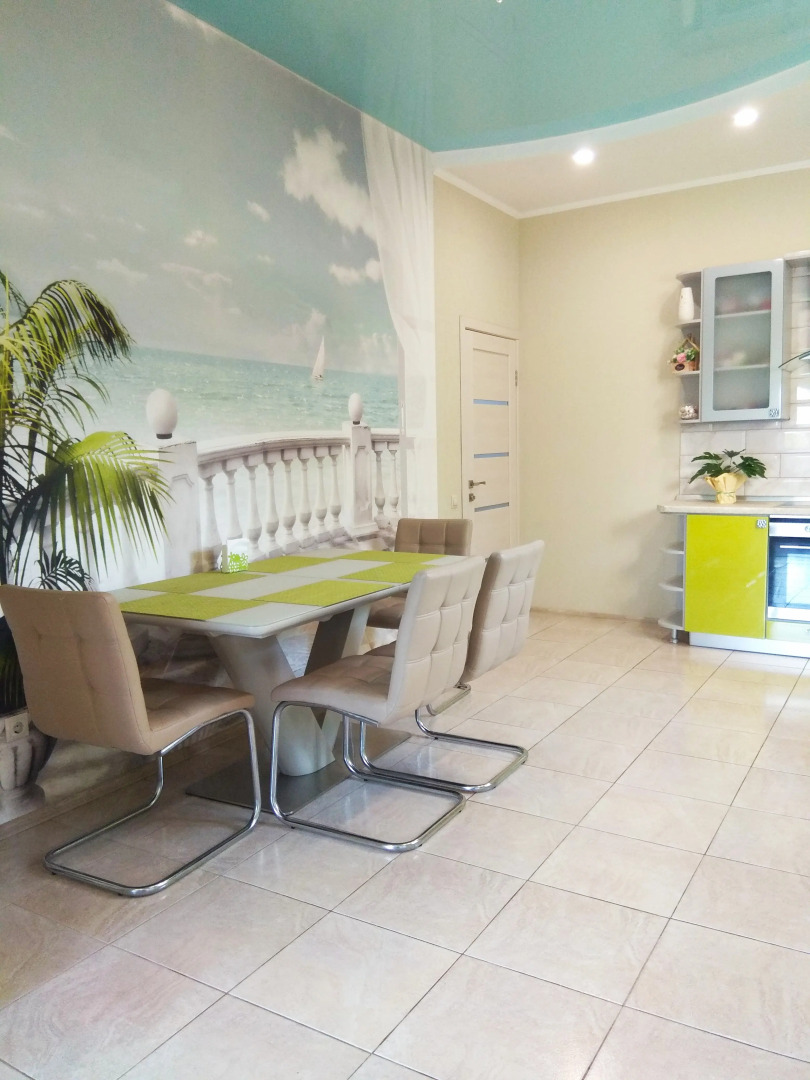 Частный дом  с открытой террасой