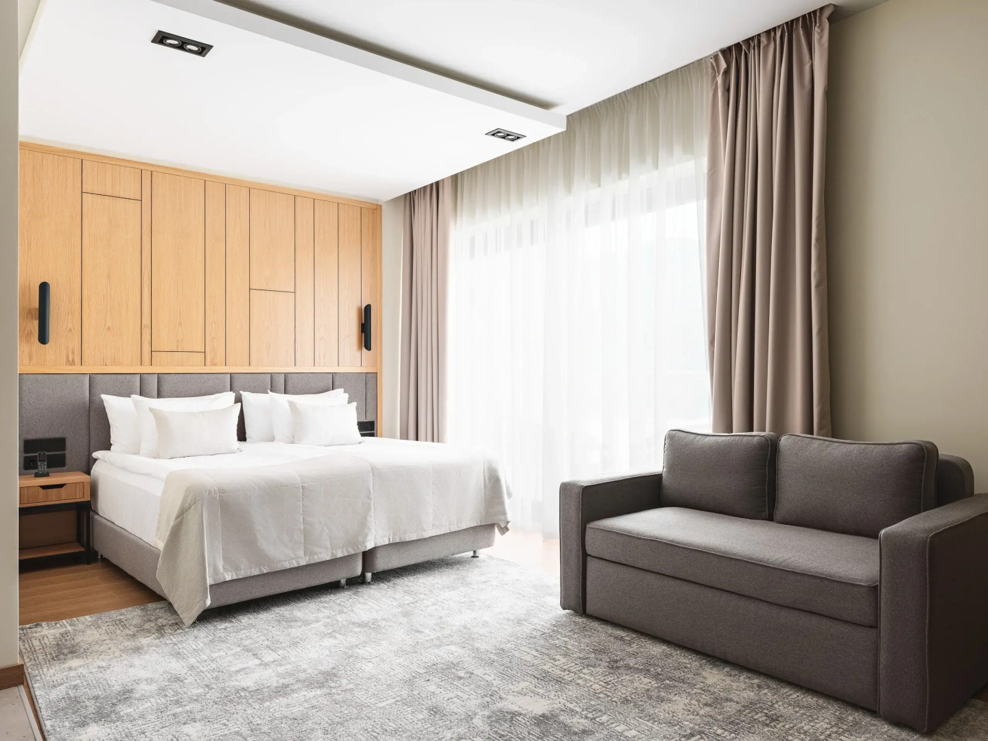 Отель Райморис