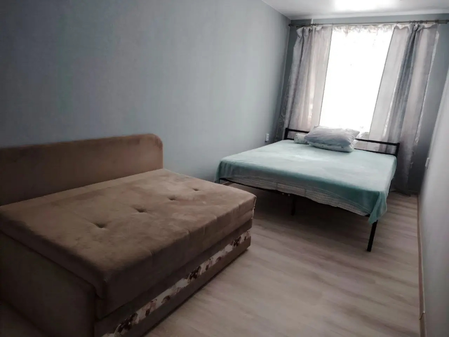 Квартира Просторная двухкомнатная квартира рядом с дк распадским