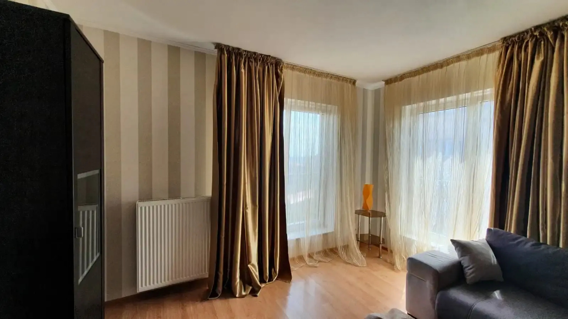 Квартира двухкомнатная 76м2 на Куйбышева 40