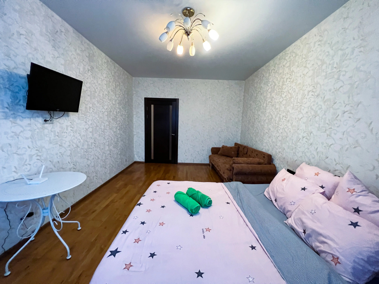 Апартаменты Горького 14