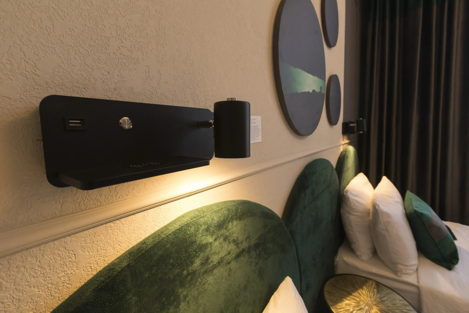 Отель "Перрон"