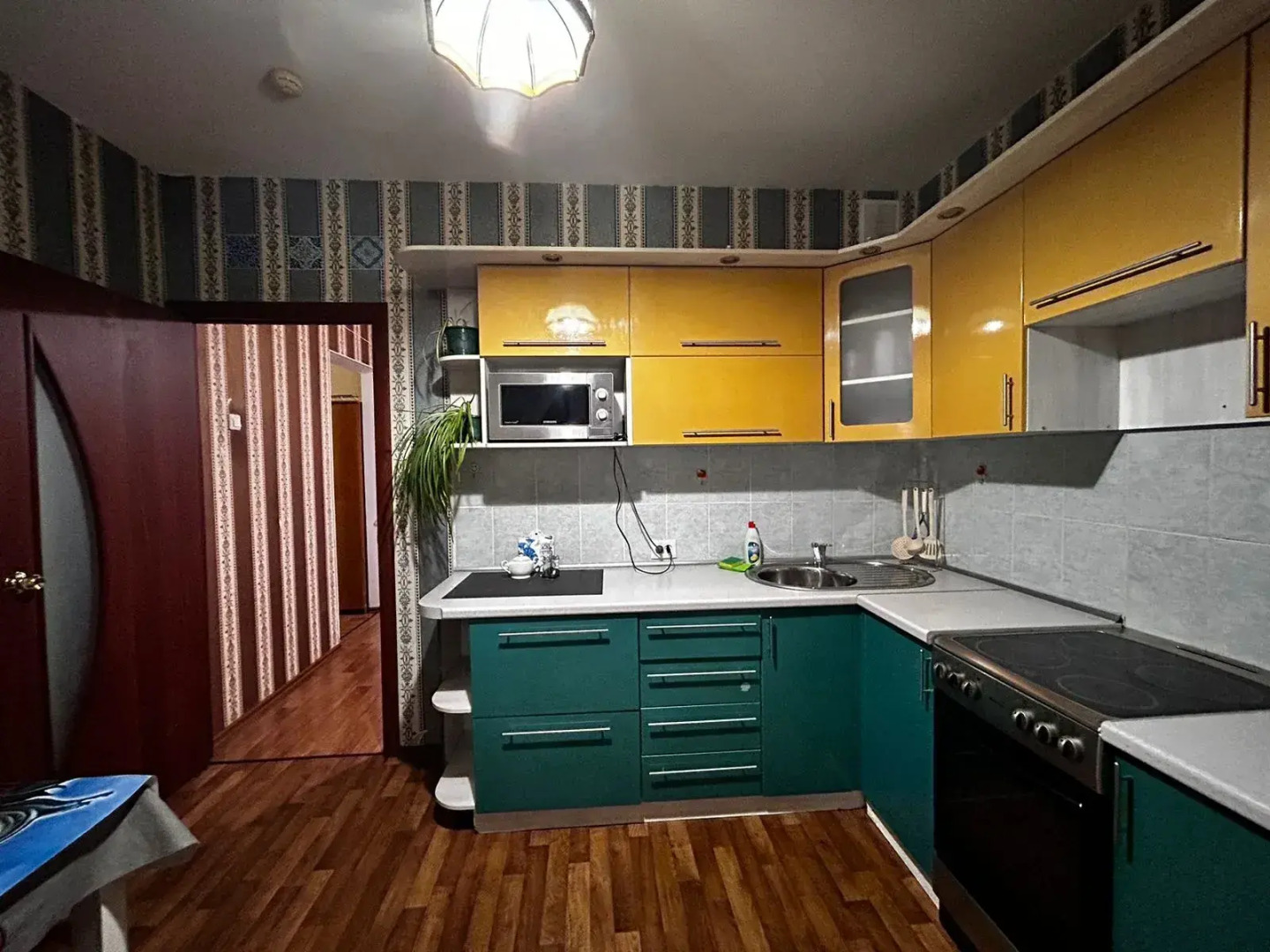 Квартира Современная квартира рядом с МНТК им. Федорова (Микрохирургия глаза) и СК Заря