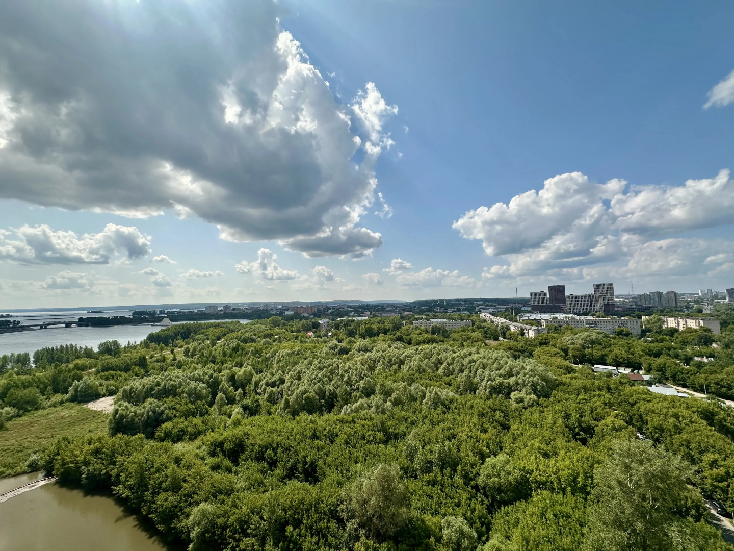 Квартира Happy Atlantis видовая в доме бизнес класса в центре Казани