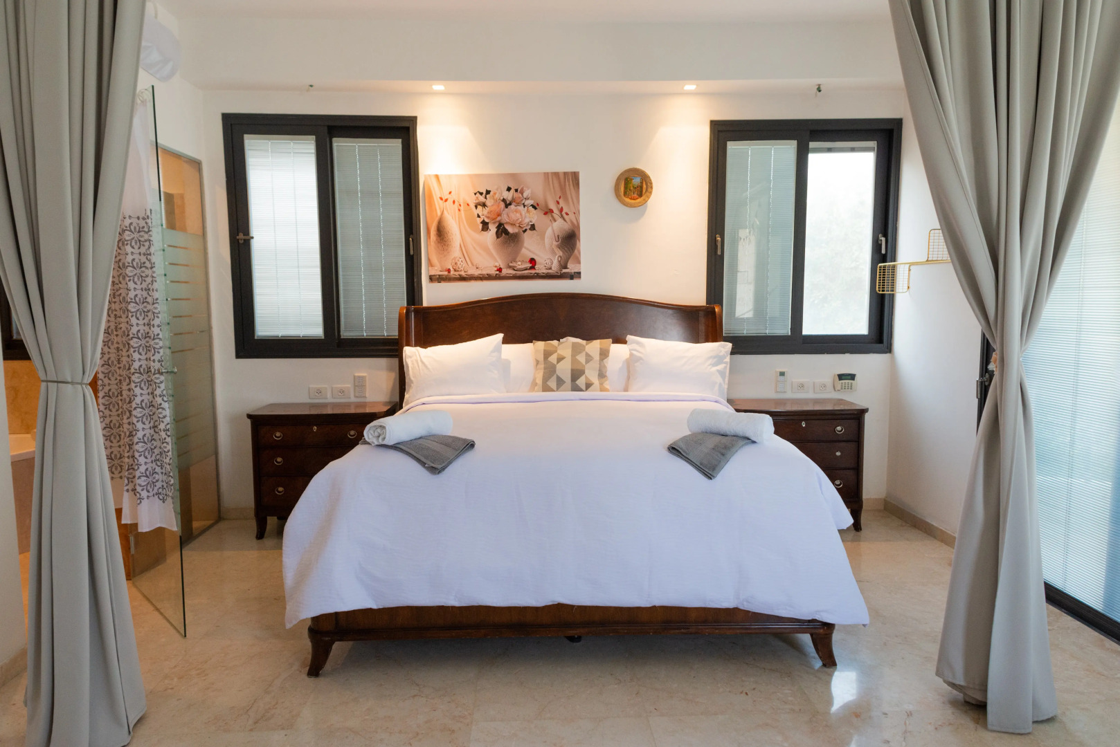 Grace Holon Guest house