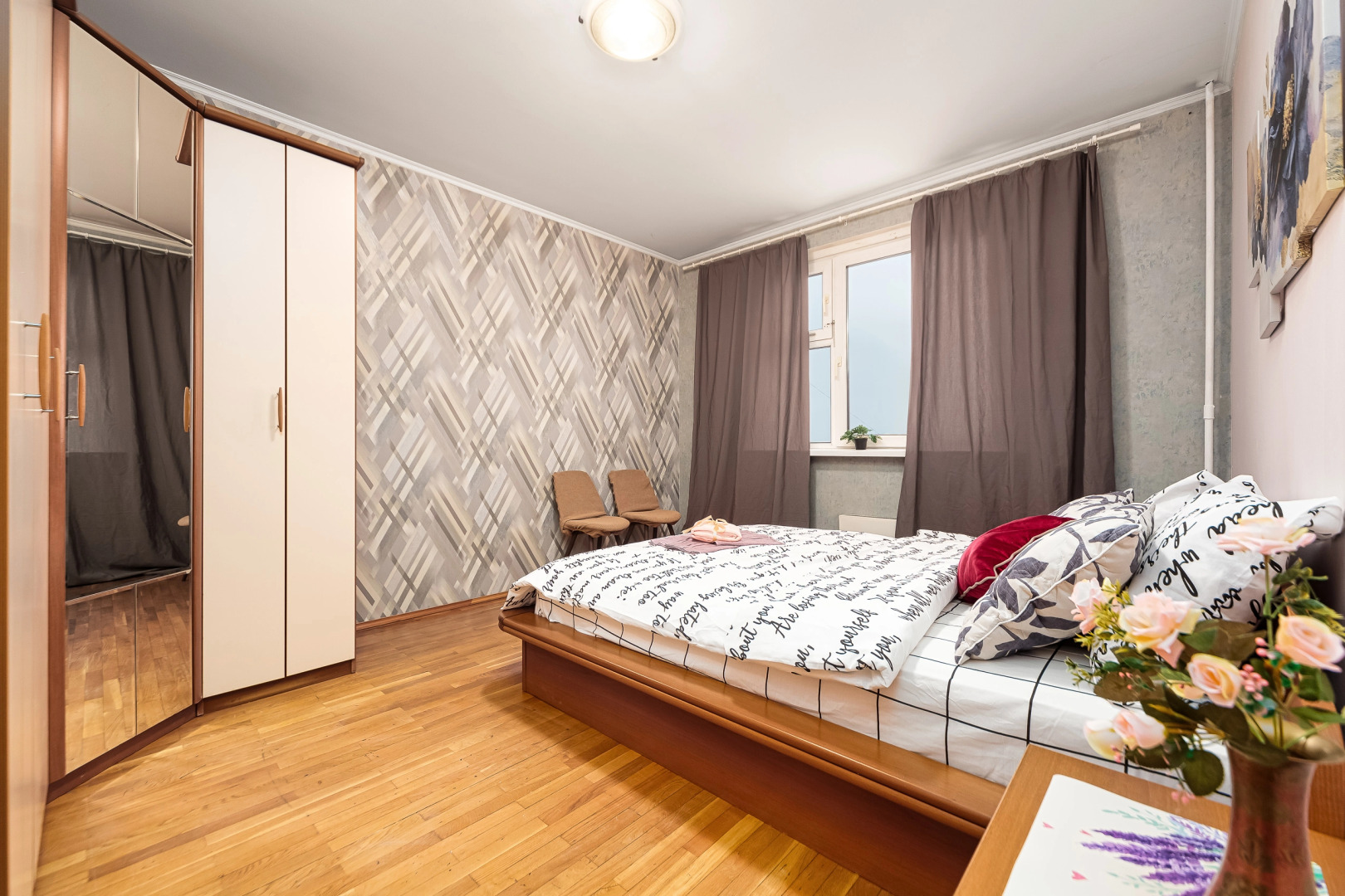 Апартаменты Семейная Квартира на 6 человек м.Домодедовская