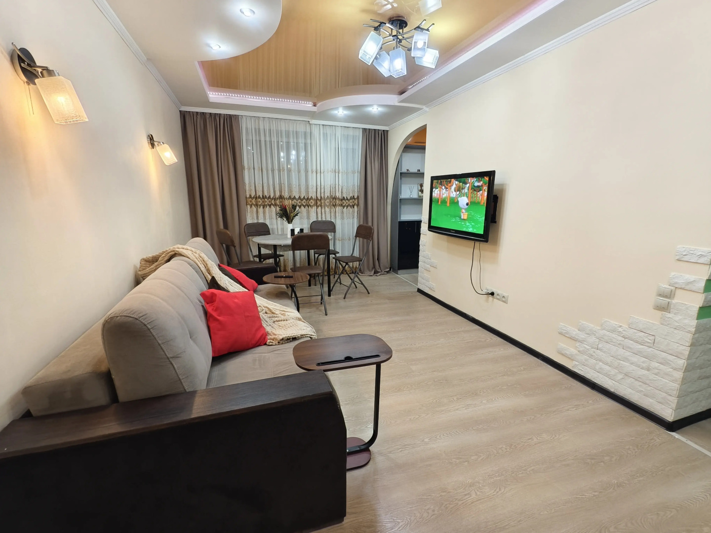 Квартира Уютная Трёхкомнатная в Центре Ул. Лейтенанта Шмидта 2