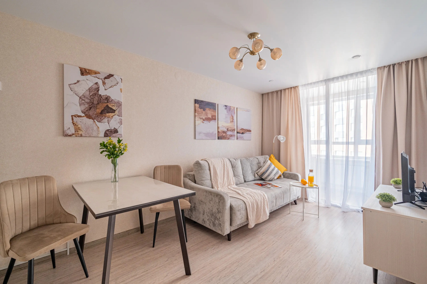 Квартира Двухкомнатная Квартира Готвальда 24/5