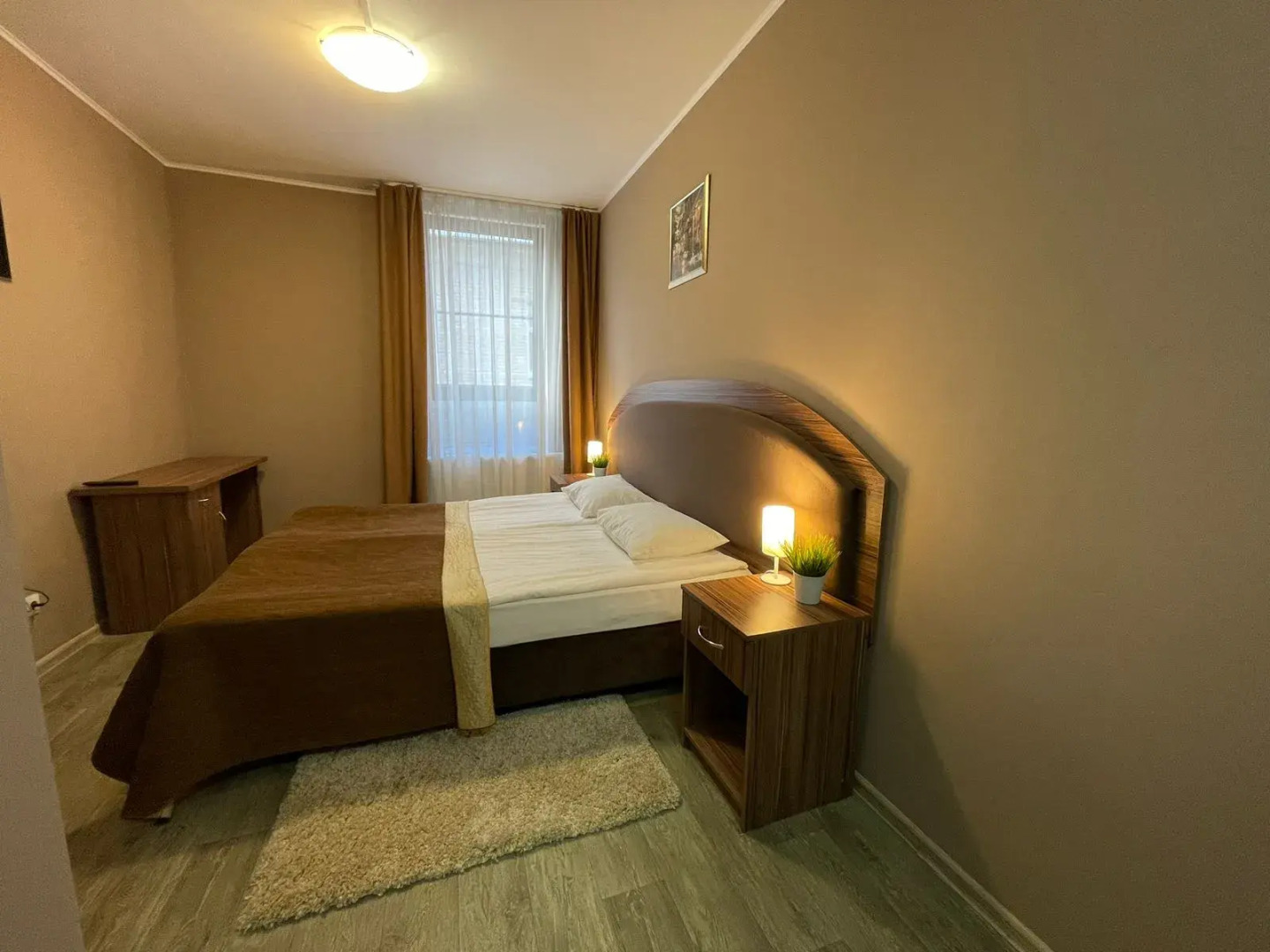 Отель Хиллс