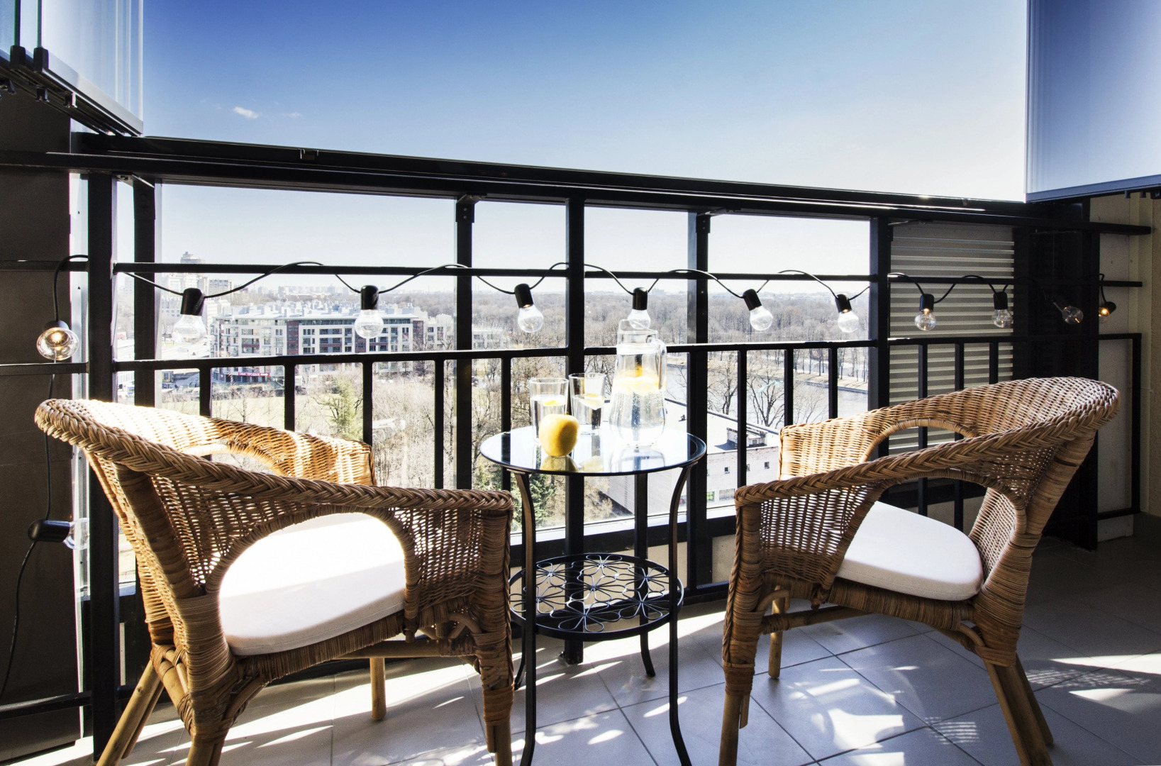 Апартаменты Cozy River and Park View Apartment