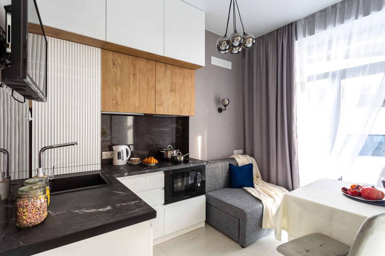 Апартаменты Фестивальный Lamare 6 с Балконом и Видом на Море