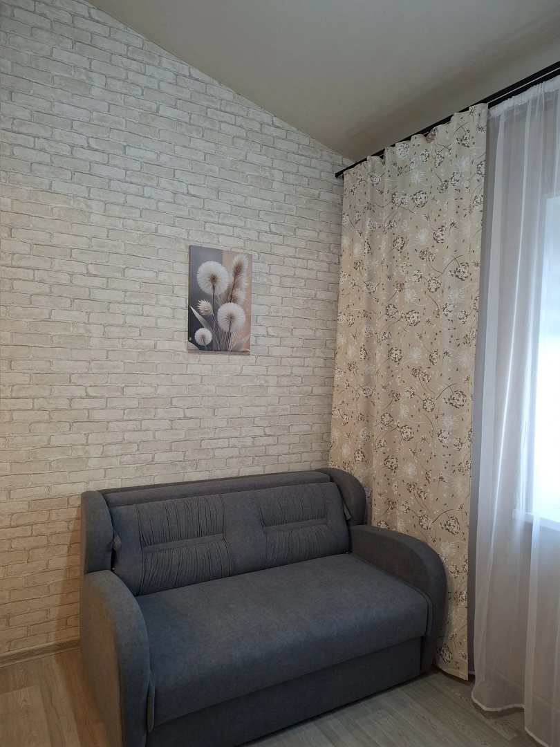 Апартаменты Уютная 2-х уровневая студия в 15 минутах от аэропорта Красноярск