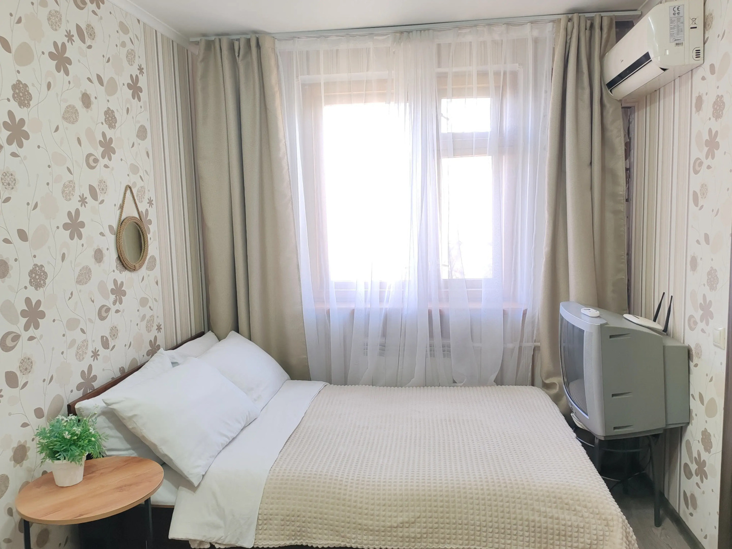 Апартаменты 2-комнатная квартира 8-я Радиальная ул 10