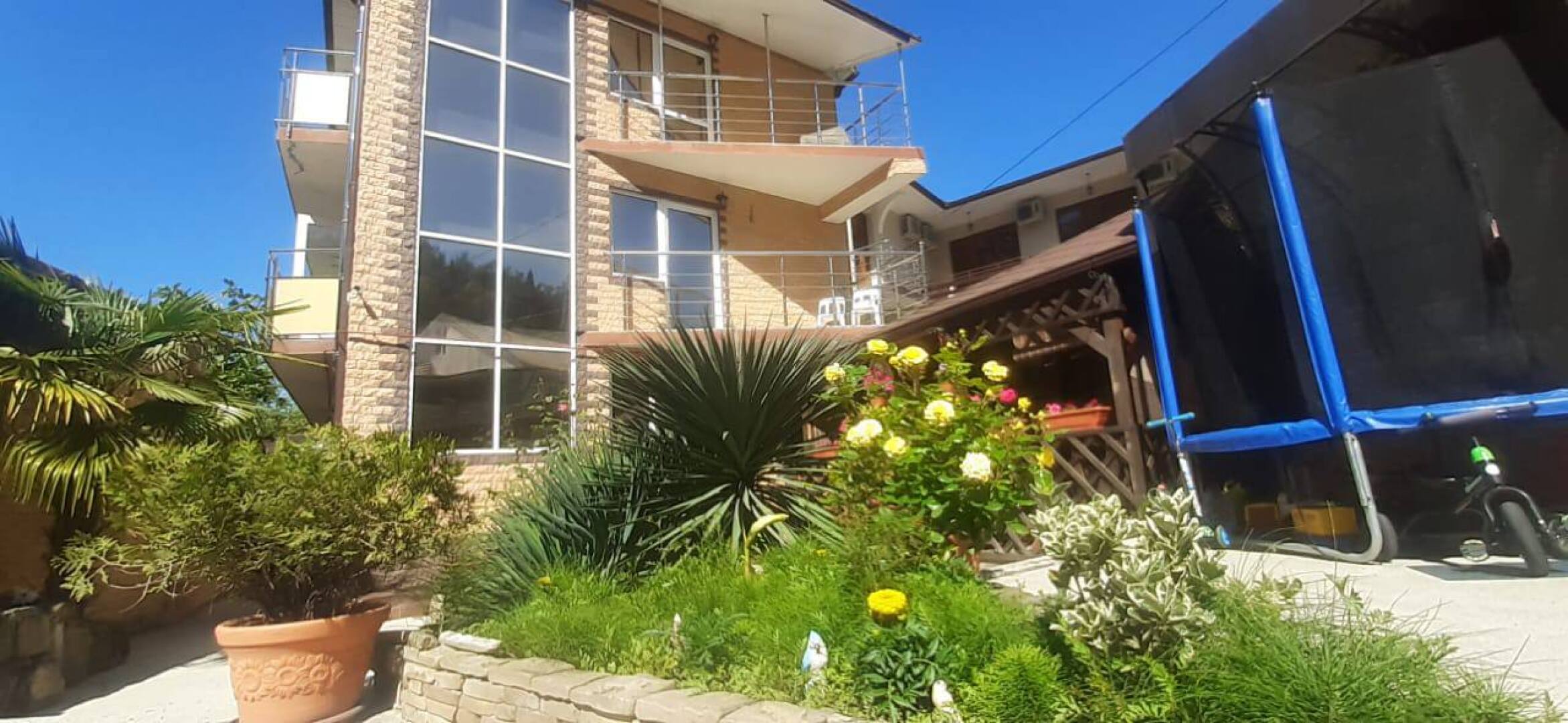 Гостевой дом Солнечный Лоо