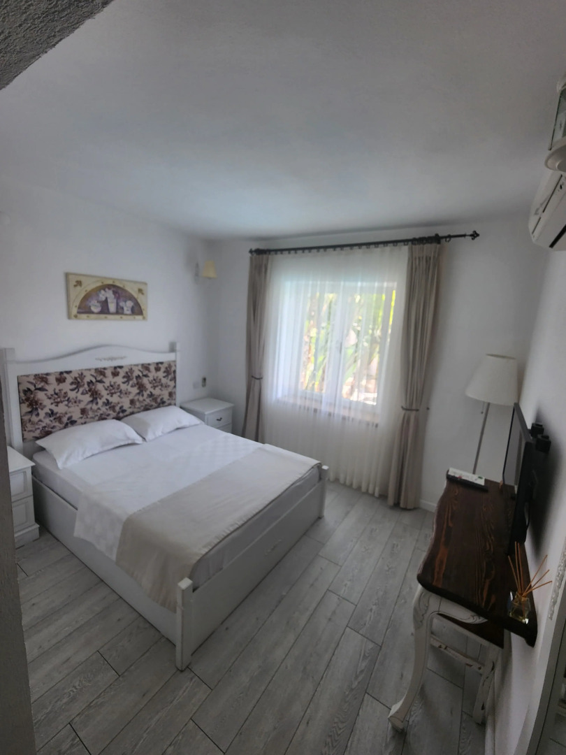 Tarcin Alacati Otel - Adults Only