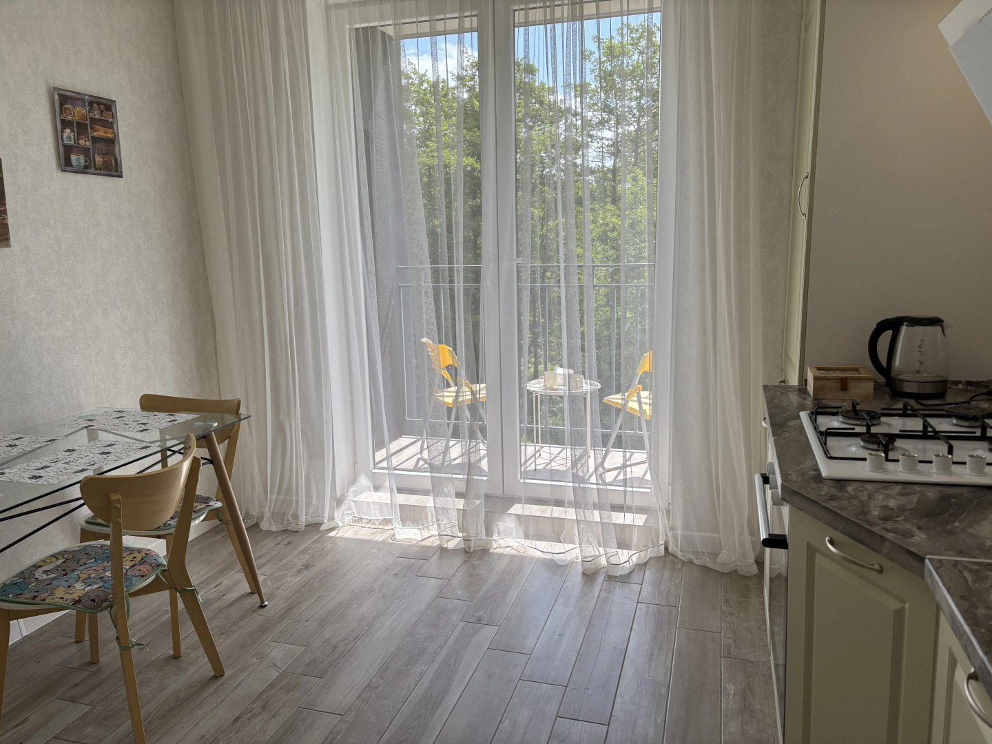 Квартира с видом на лес и пением птиц