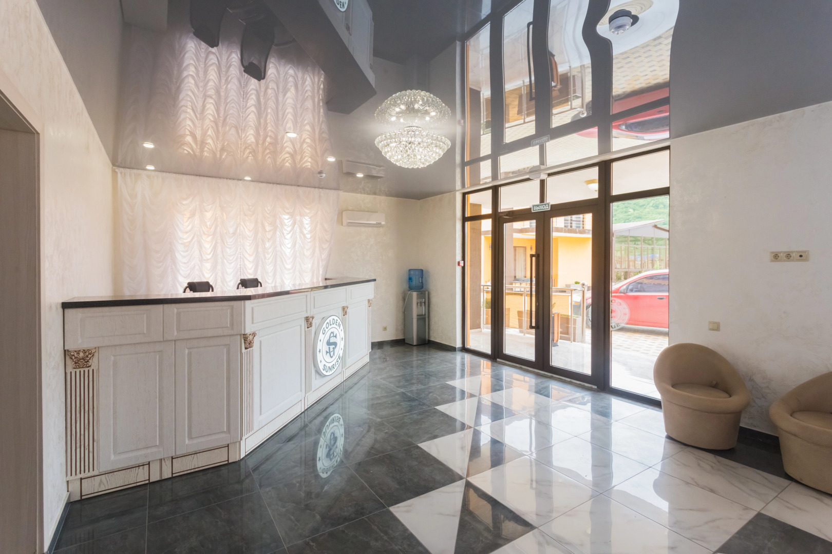 Отель Golden Sunrise