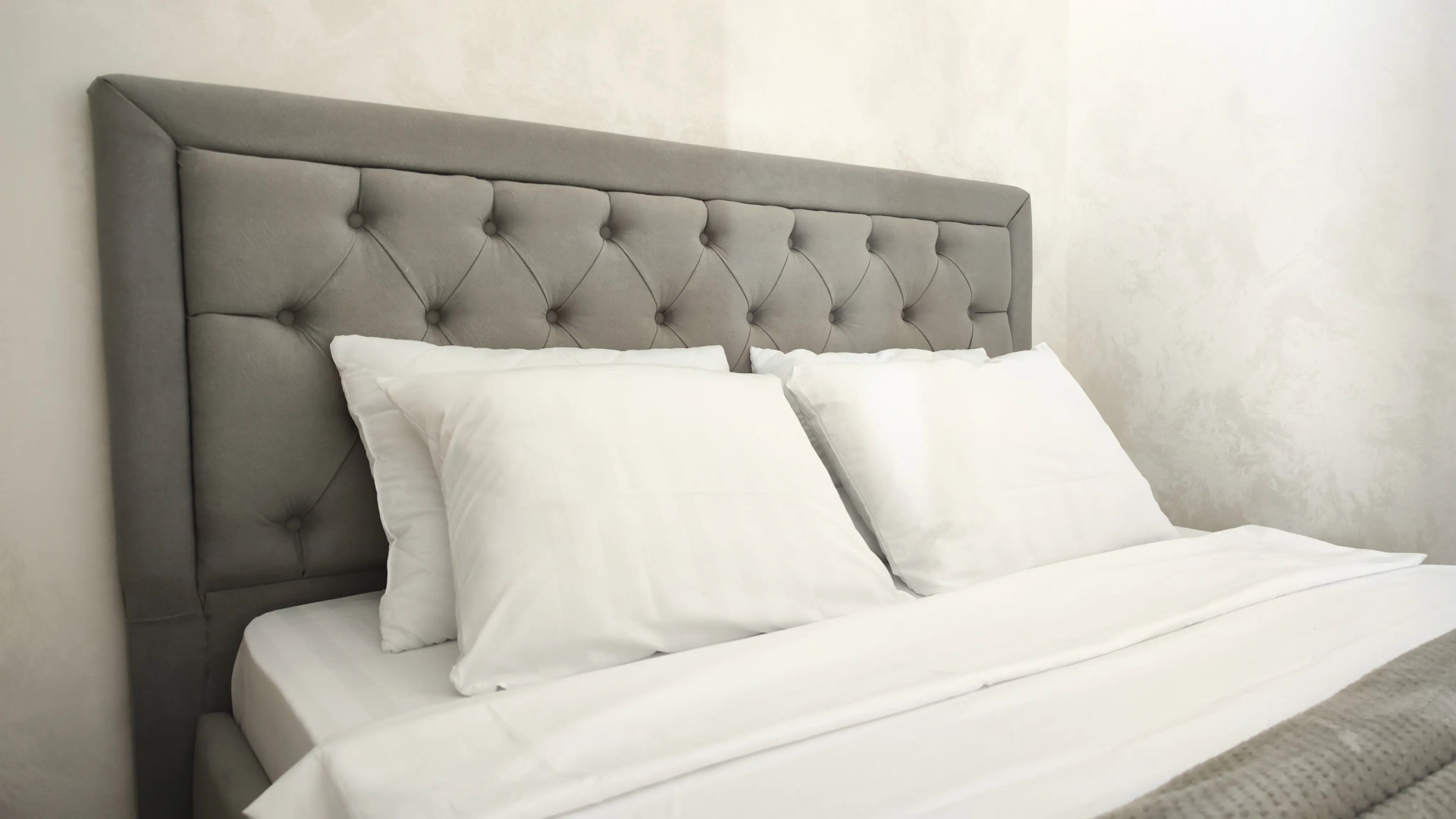 Апартаменты Panda Home возле ТЦ Остров и ТЦ Кристалл