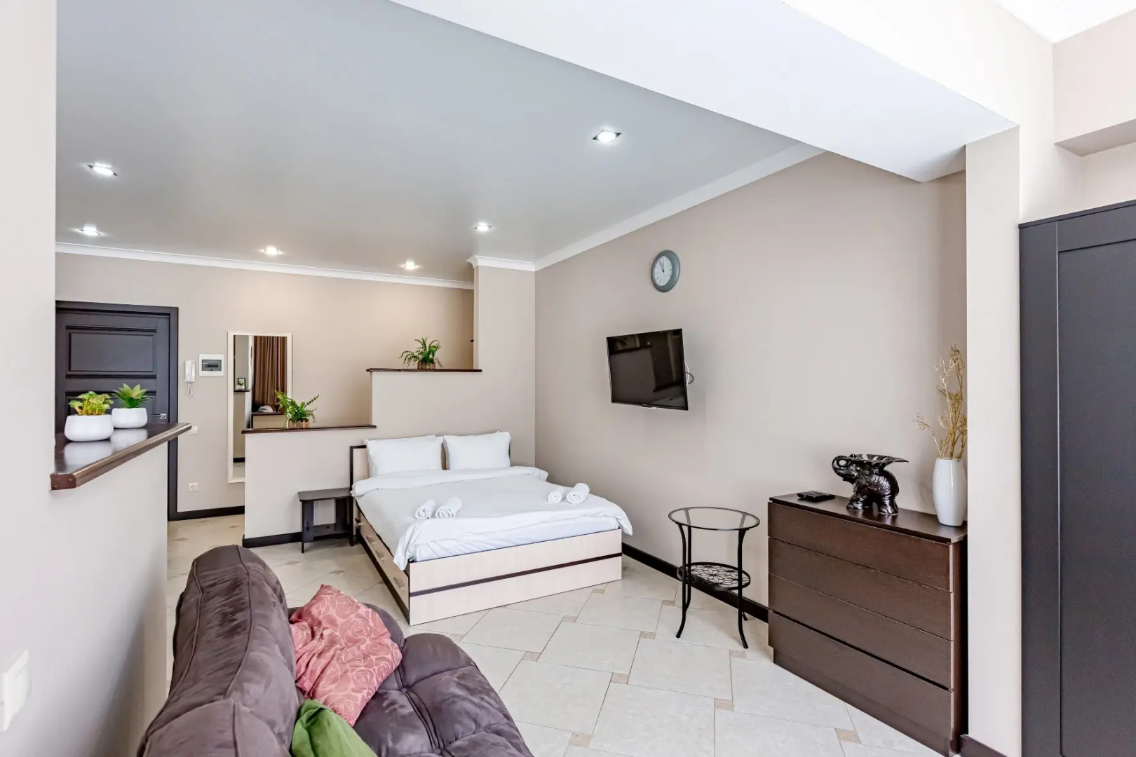 Апартаменты Маргаритка Ирины Савельевой У входа в парк Рядом с долиной роз