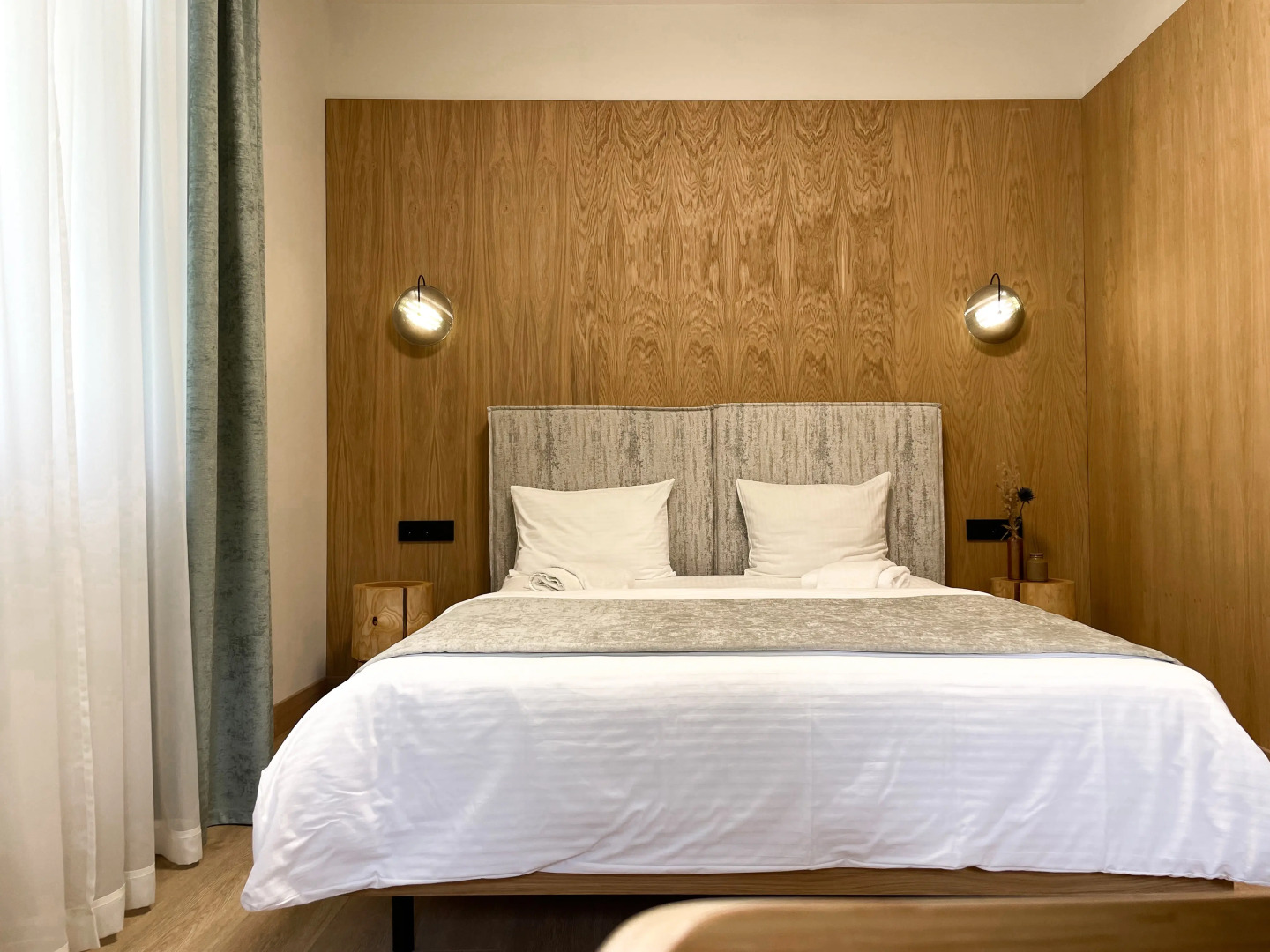 Отель Лес Георга