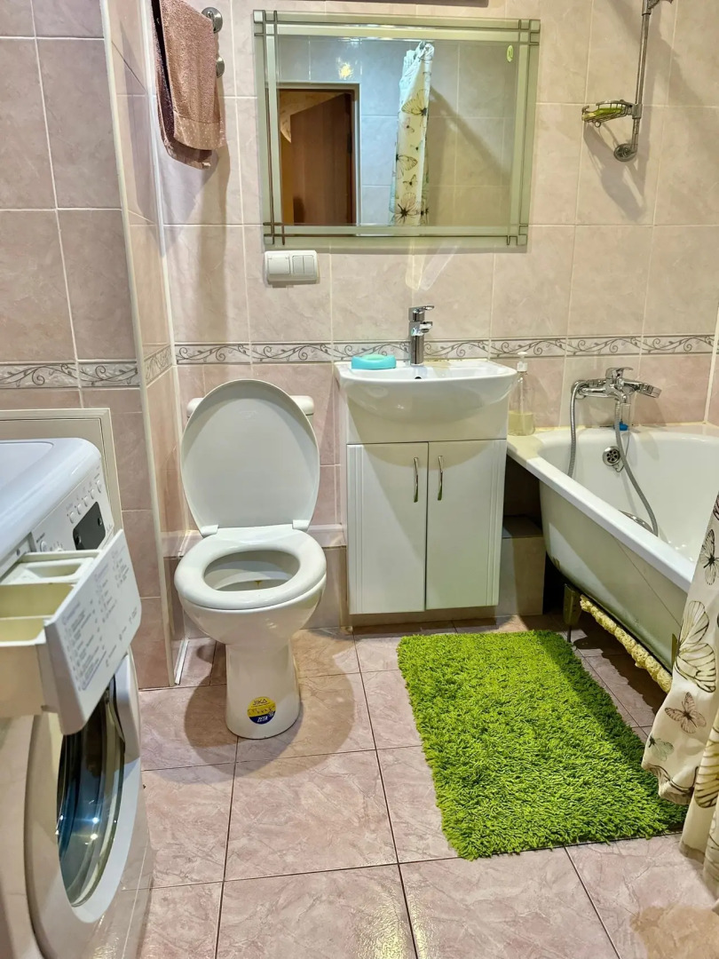 Квартира Большая 1-ка на Строителей 5