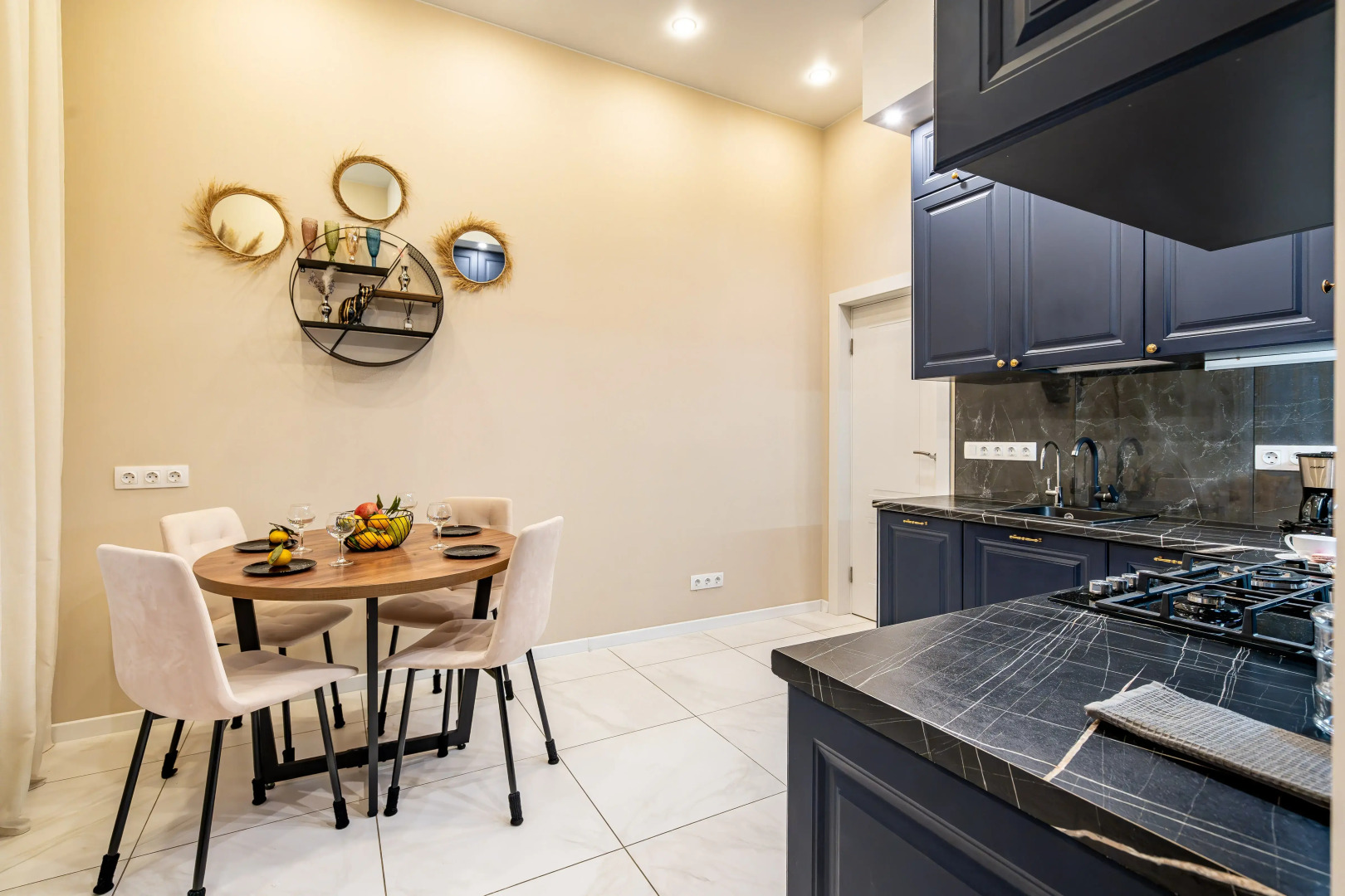 Апартаменты Sergeew Apartments 2-х комнатный апартамент у Английской набережной