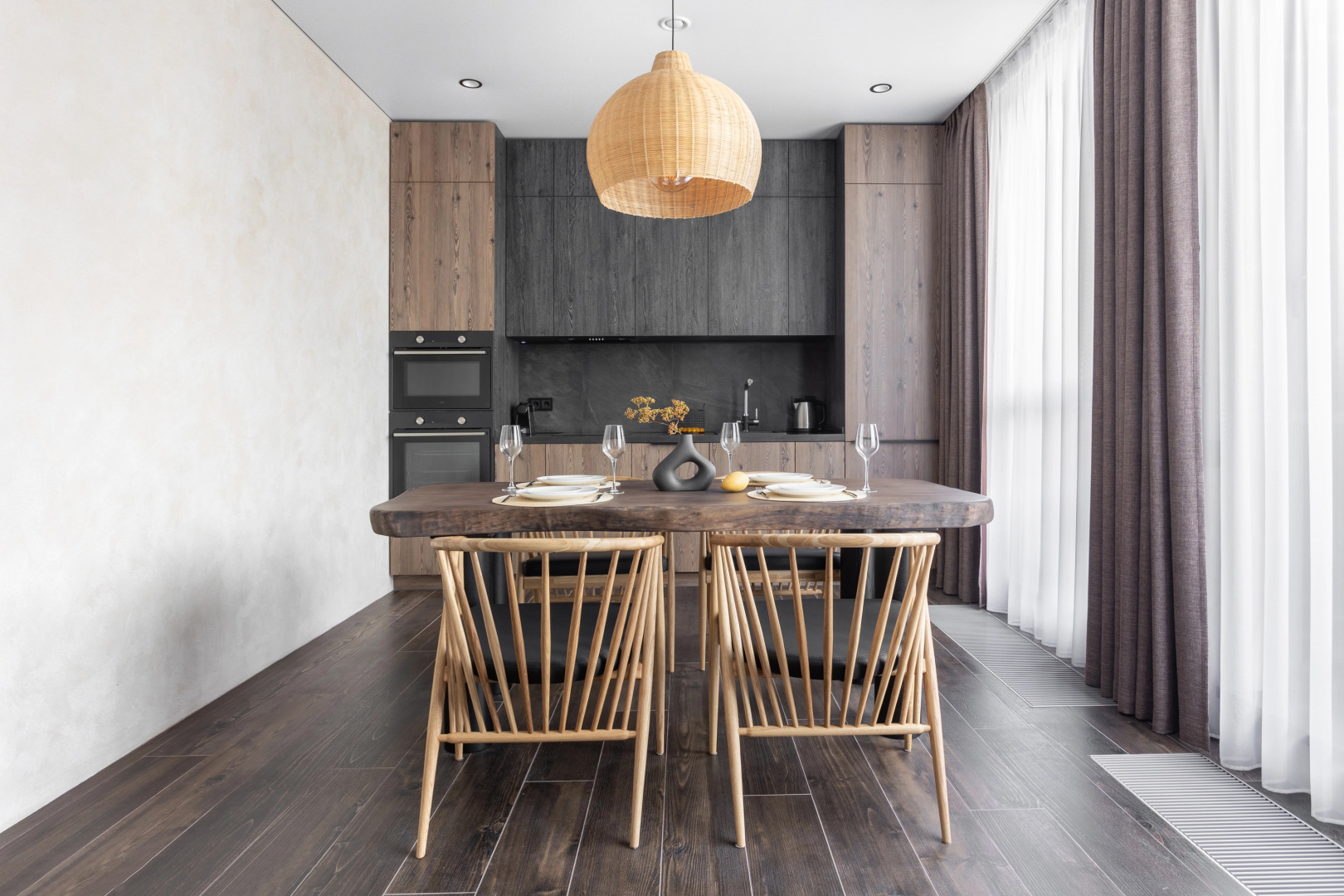 Отель Leon Estate