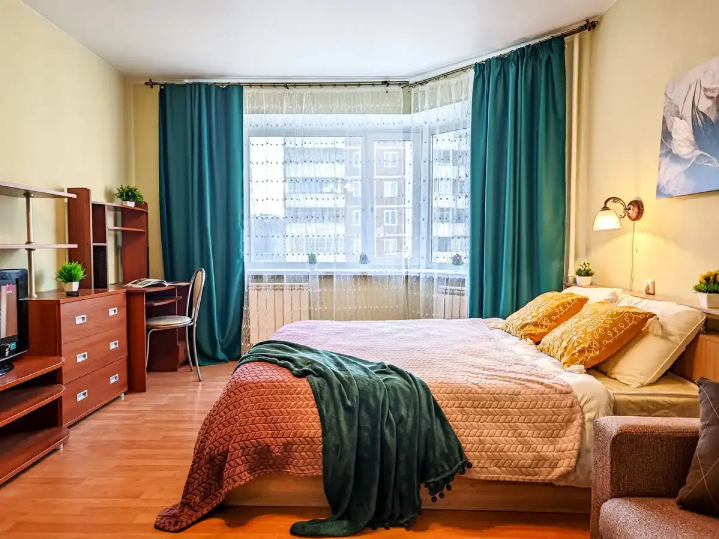 Квартира 2к квартира на Семьи Шамшиных 18