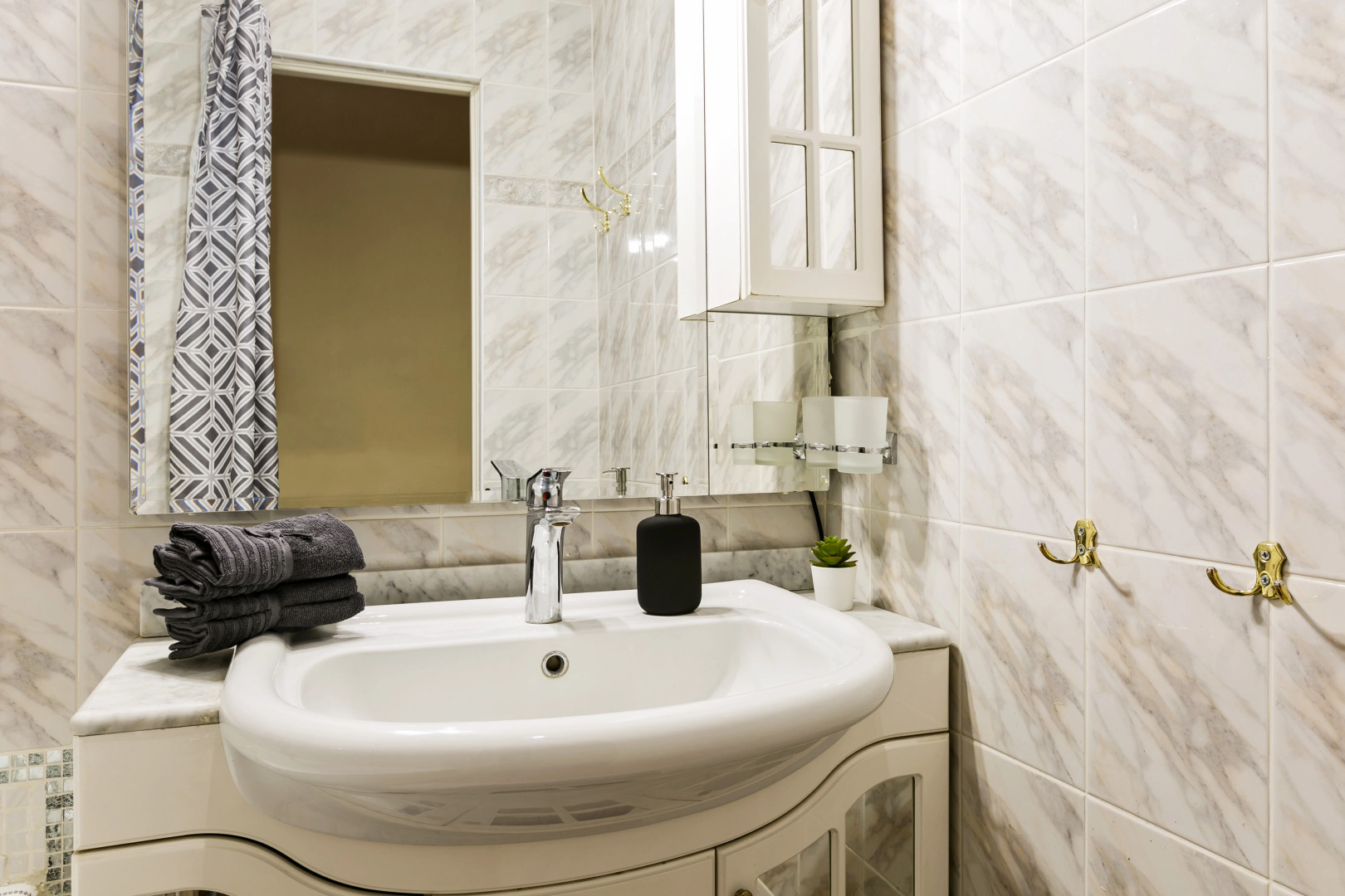 Great view on Kremlin 2 rooms apartment 23 floor