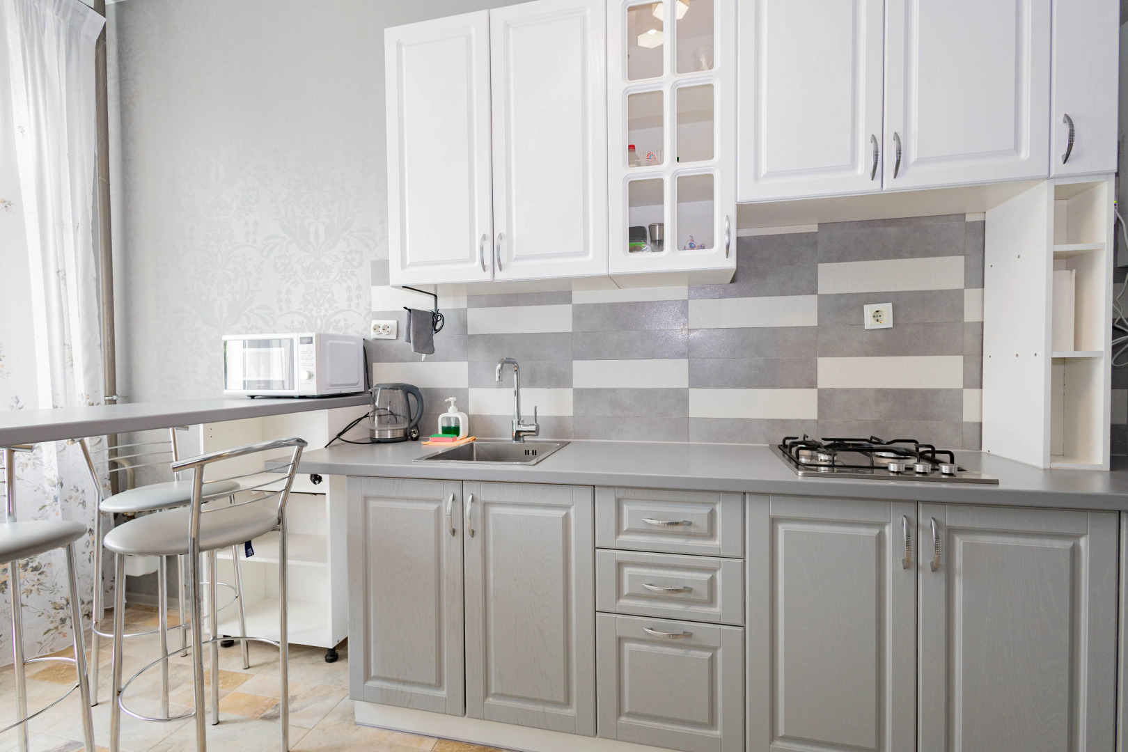 Апартаменты новые и комфортные возле красивого озера