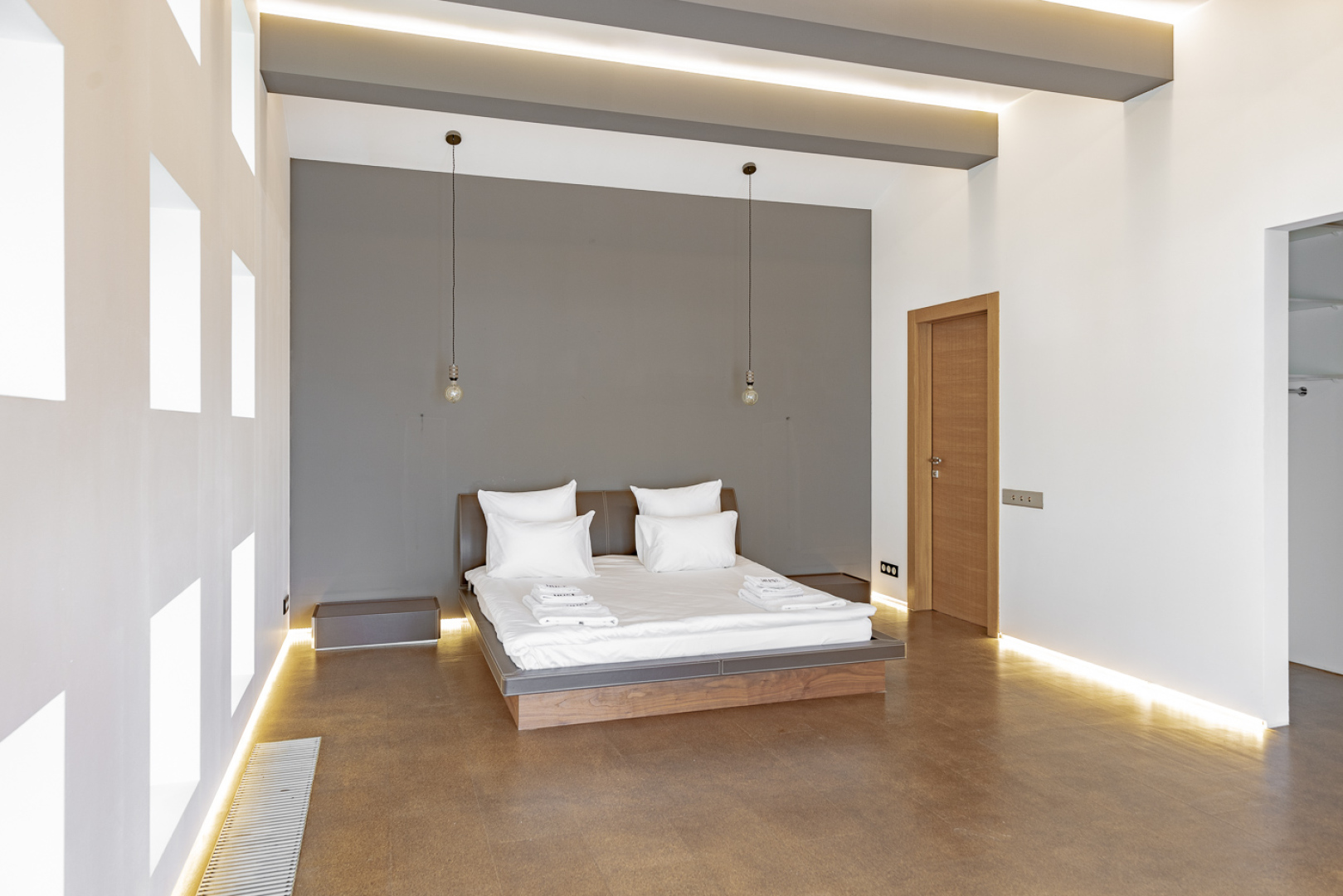 Коттедж Huse Современный с бассейном в Нахабино