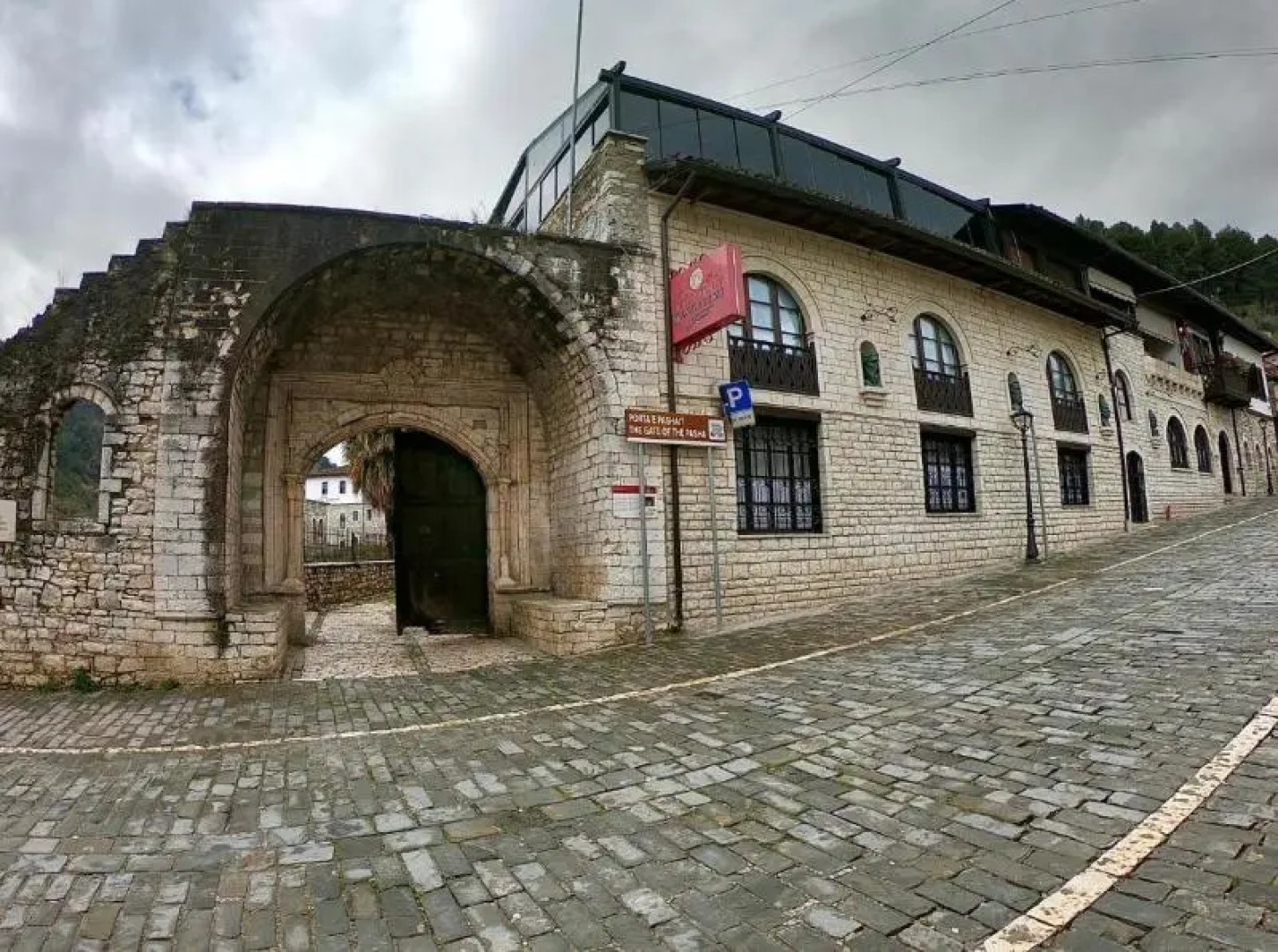 Отель Mangalemi