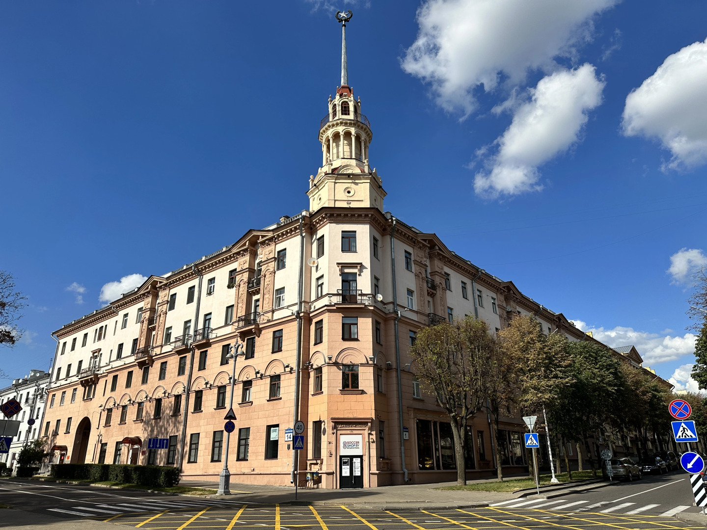 Апартаменты InterLoft 7 Old Town Free Parking Wi-Fi 100/50 Smart TV