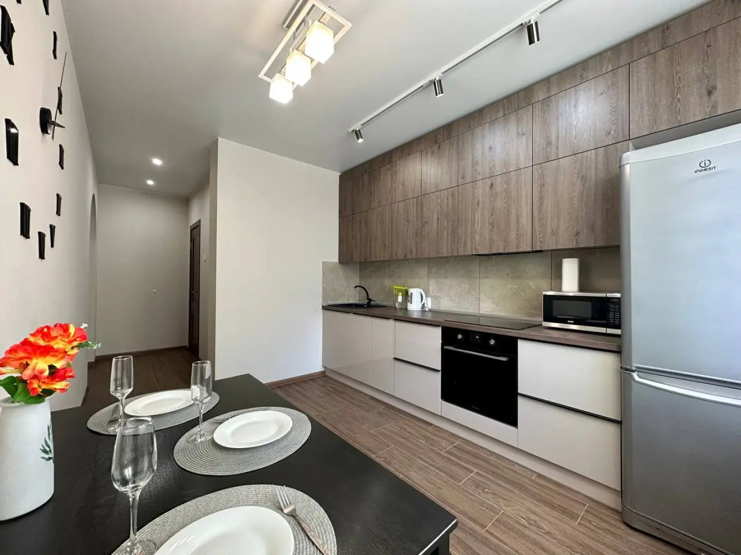 Квартира Двухкомнатная Приморский 61