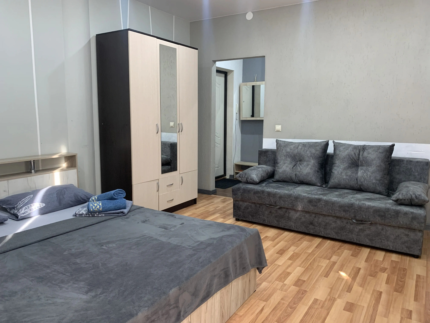 Квартира Прекрасная Студия В Самом Центре Города Тюмени 50 Лет ВЛКСМ 13/3