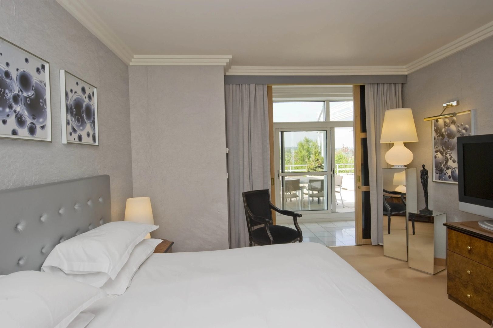 Отель Vichy Spa Hôtel Les Célestins