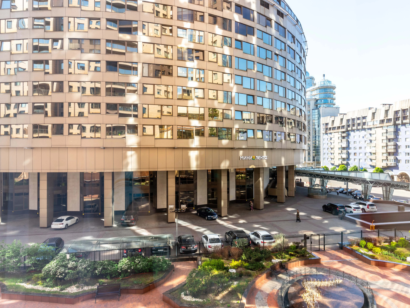 Апартаменты у Крейсера Авроры и Финляндского Вокзала